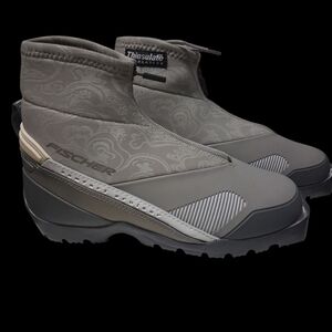 FISCHER SKI BOOTS